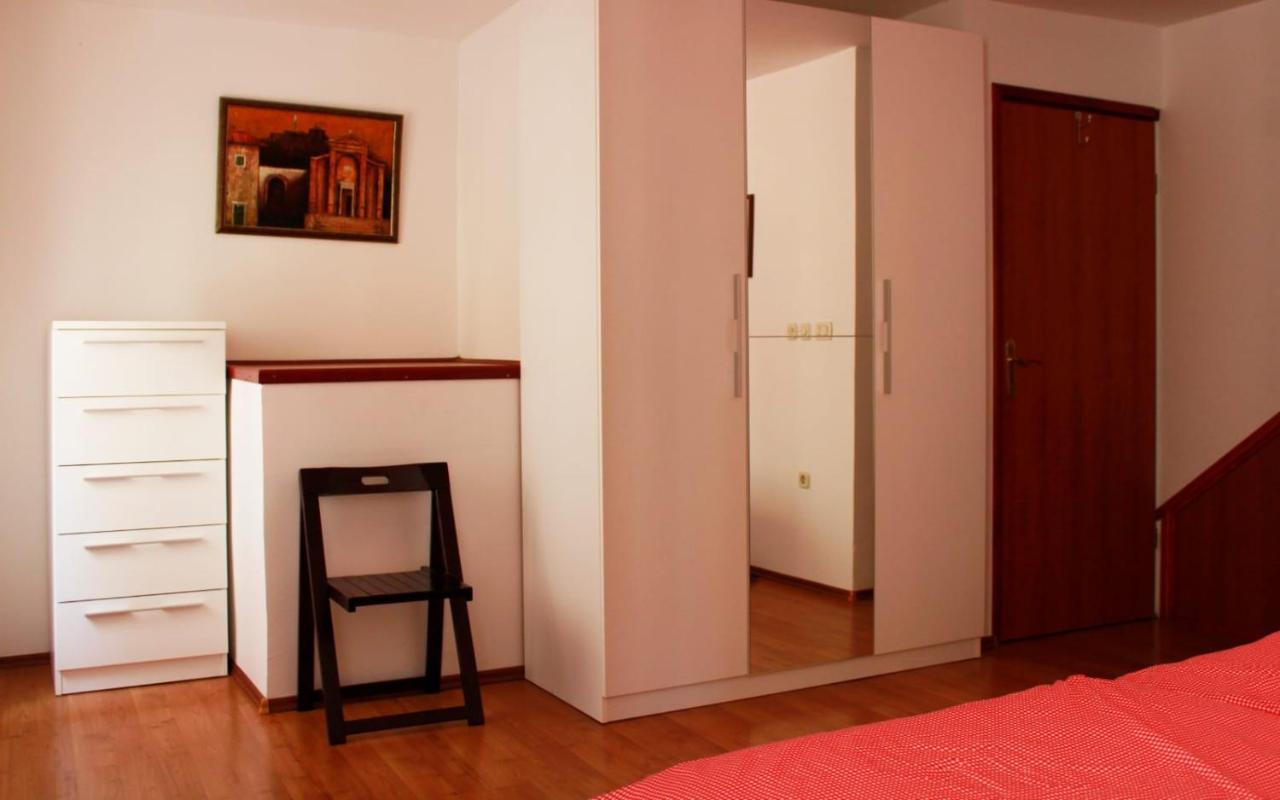 Apartment Roby Врсар Екстер'єр фото